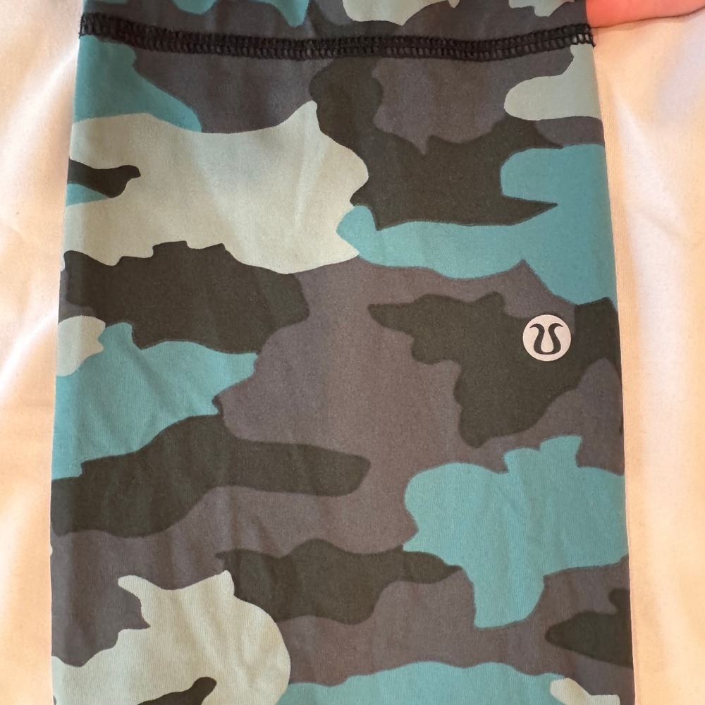 Lululemon Invigorate High-Rise Crop 23" Heritage 365 Camo Tidewater‎ Teal Multi - Picture 7 of 15